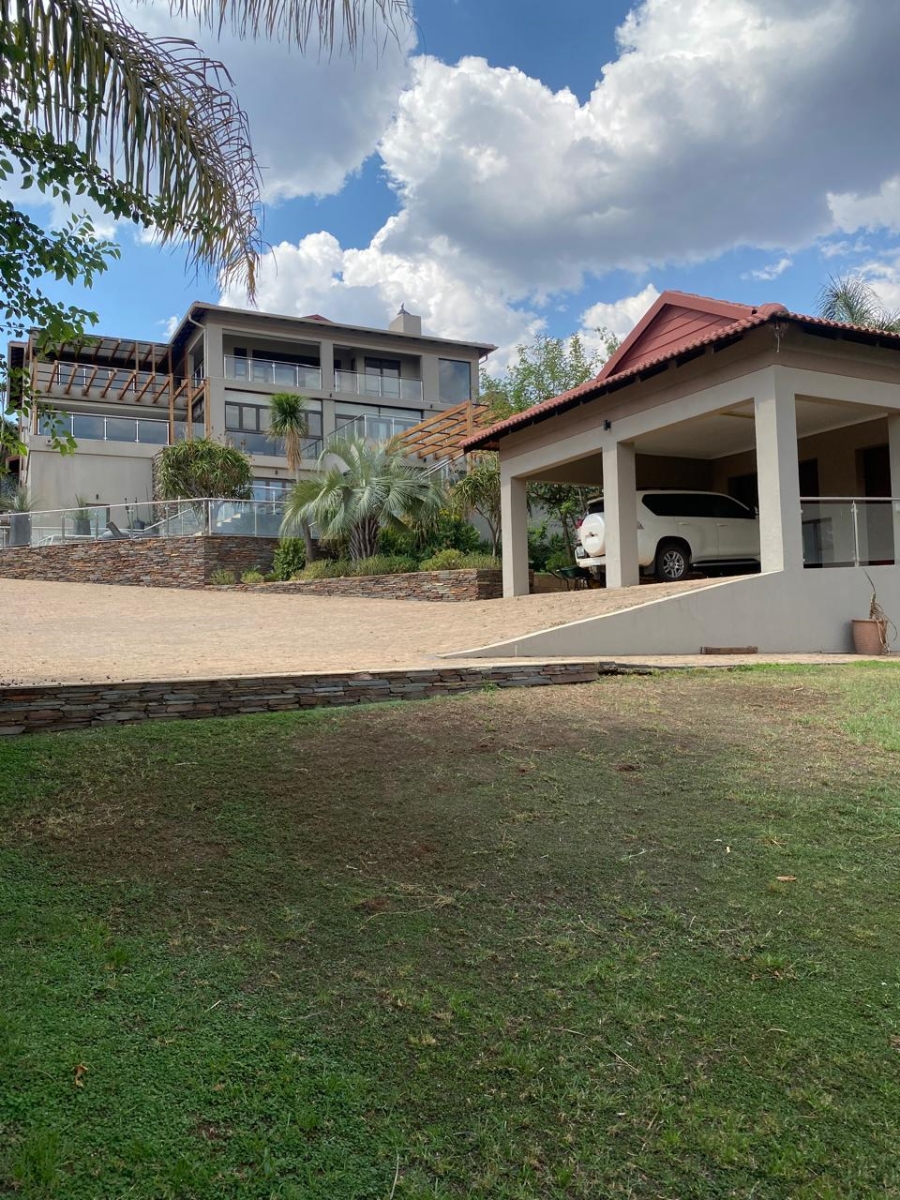 6 Bedroom Property for Sale in Birdwood Estate North West